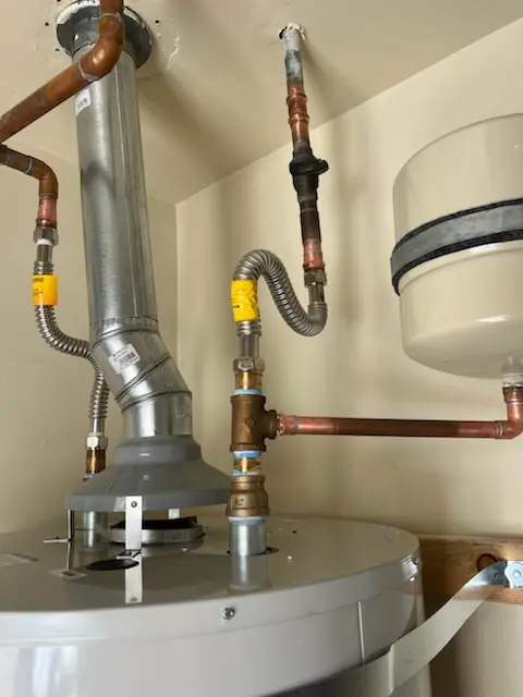 Water heater installation and plumbing repair in Pleasant Valley
